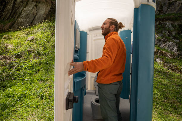 Best Construction site porta potty rental  in Waterloo, IN